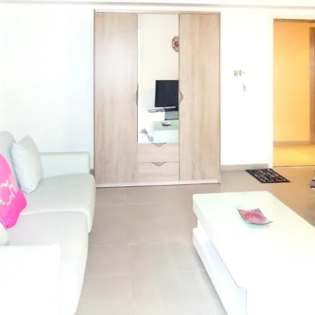 Appartement Charmant A Saint Raphael 55 M² Avec Piscine Partagee * Saint-Raphaël
