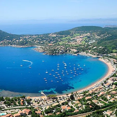 Apartment Appartement Charmant A Saint Raphael 55 M² Avec Piscine Partagee